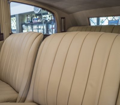 Rolls Royce Wraith 1938 Bordeaux Seats